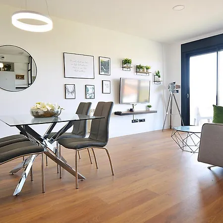 Precioso Con Piscina En